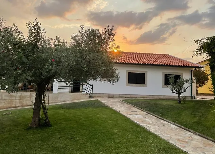 Quinta De Toubres 度假居 *